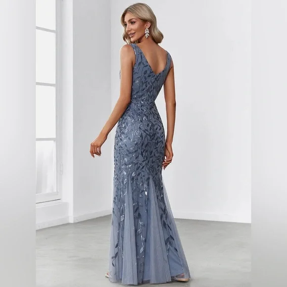 Dusty navy fishtail sequined evening gown brand new size 2 - Picture 2 of 2